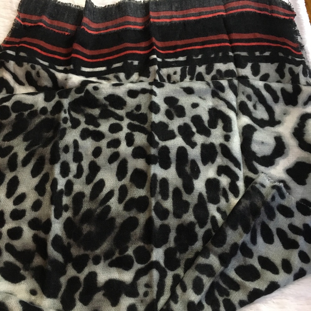 INC Wrap Scarf Animal Print Pashmina black red Neck Warmer - Picture 4 of 7